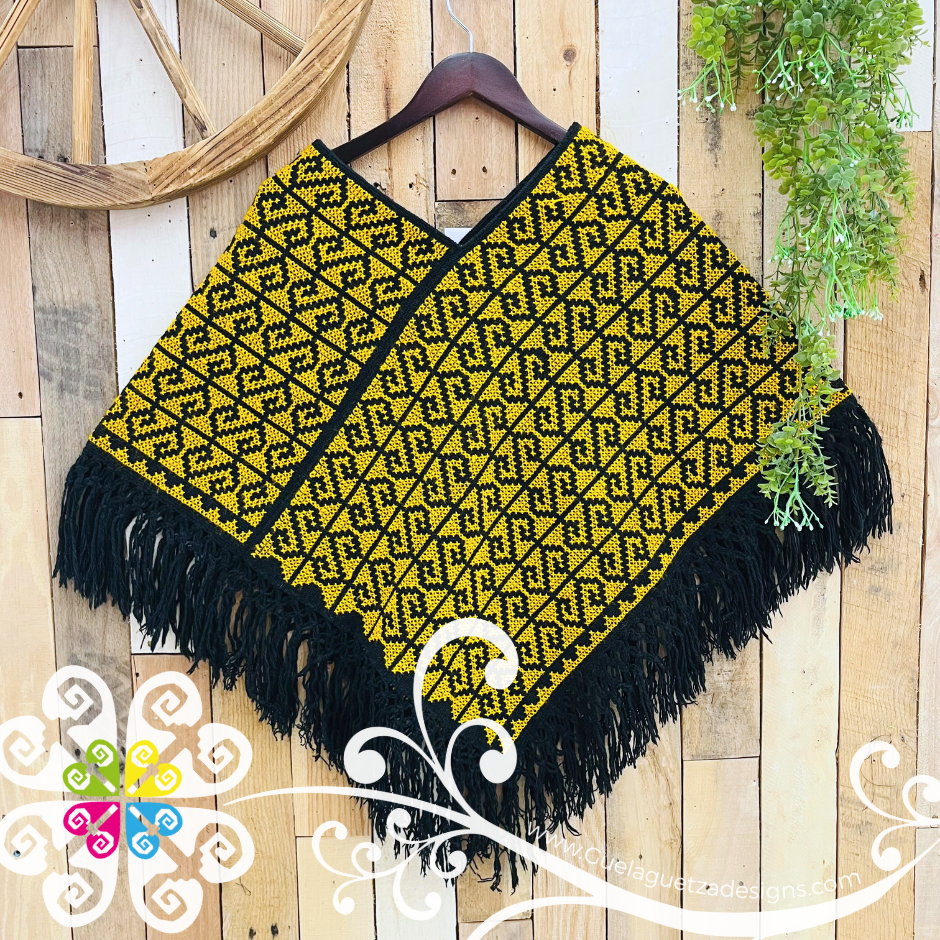 Puntada Antigua Design Embroider Poncho - Mañanita