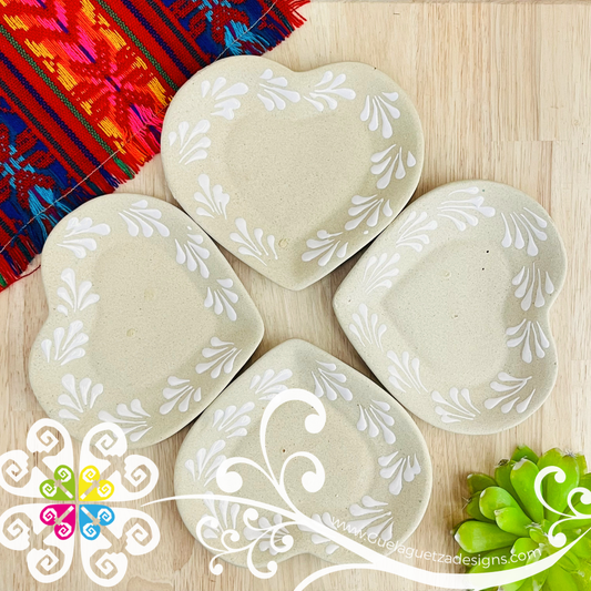 Set of 4 Small Engobe/ White Corazon Plate - Set Clay Flat Plates