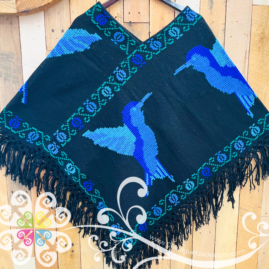Plus Size Hummingbird Design Black Embroider Poncho - Mañanita