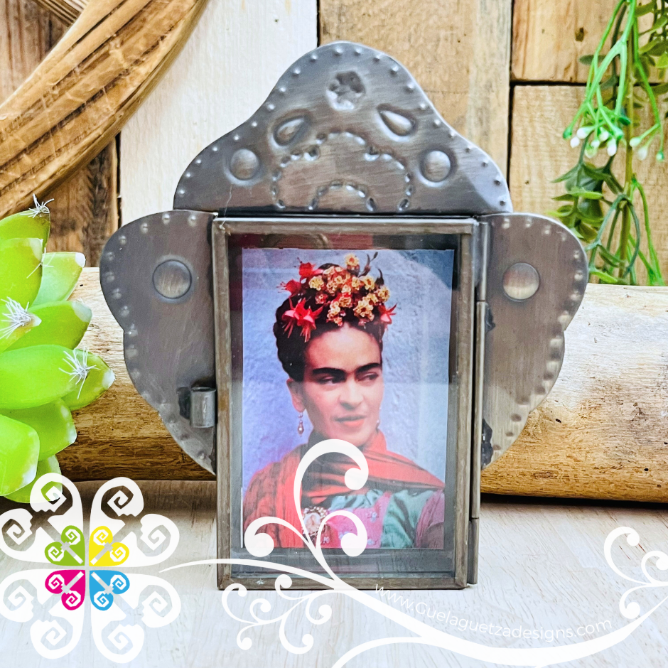 Medium Cobrizado Frida Nicho Frame - Hojalata San Miguel Collection