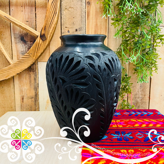 Large Calado Tibor Black Clay Vase - Barro Negro Oaxaca