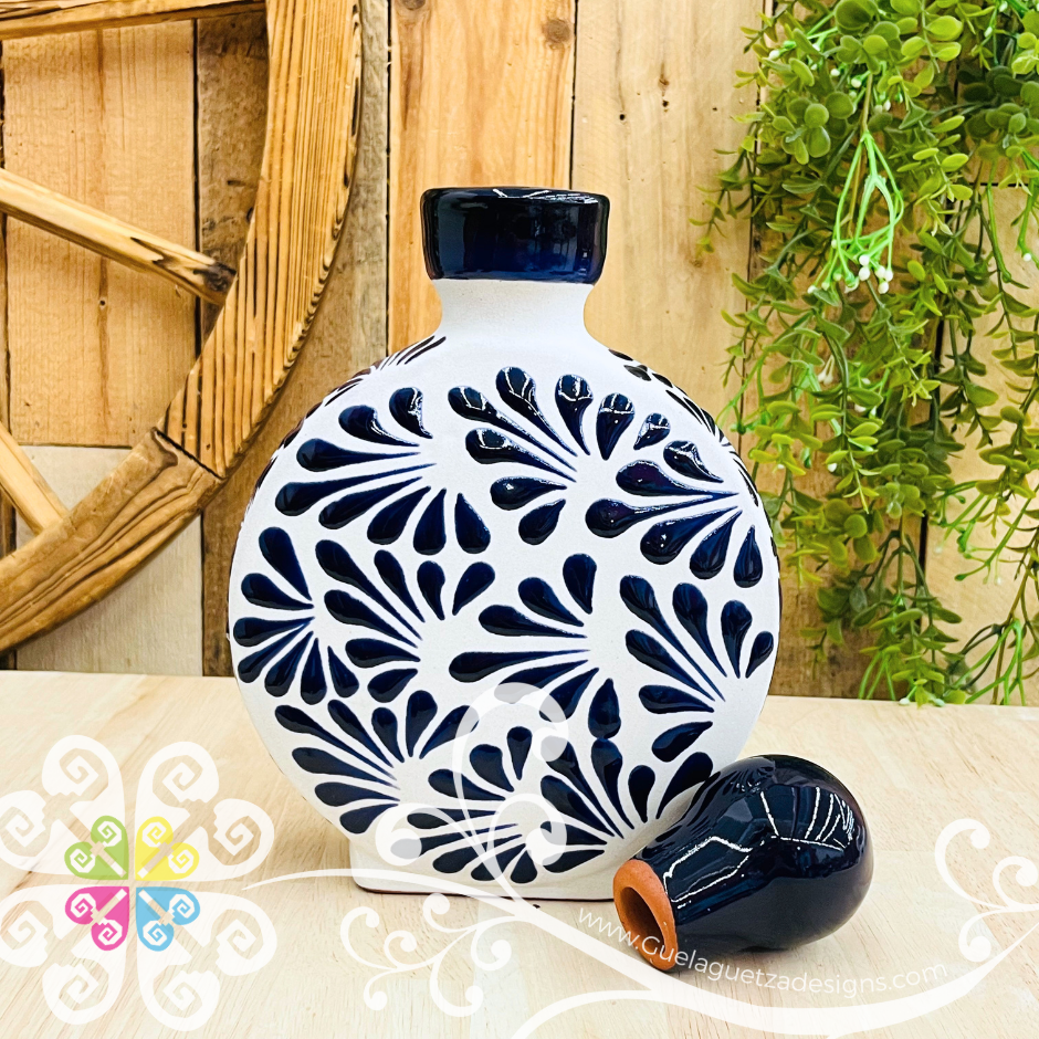 Cobalt Blue Espiga Tequilero Bottle - Clay Licorera