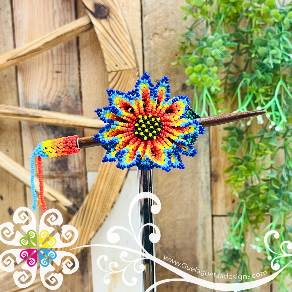 Beaded Daysi Hair Brooch