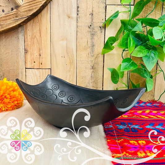 Floral Charolas Black Clay Vase - Barro Negro Oaxaca