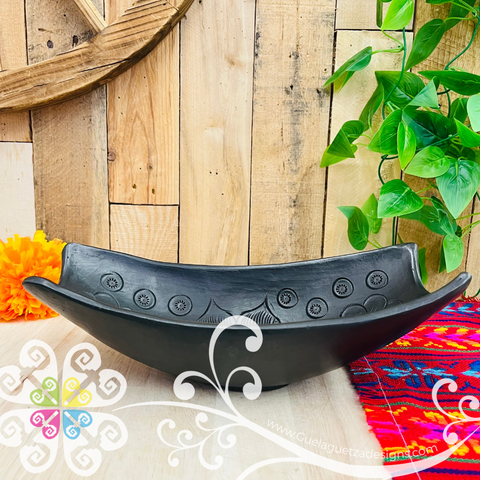 Floral Charolas Black Clay Vase - Barro Negro Oaxaca