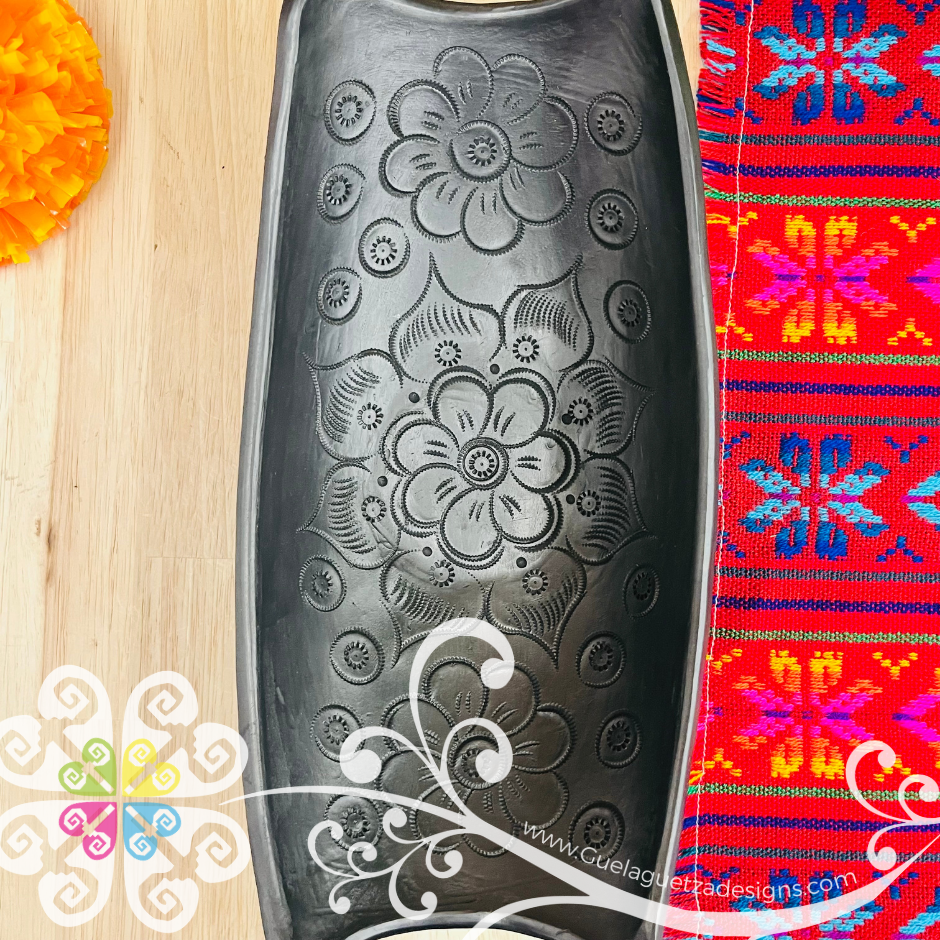 Floral Charolas Black Clay Vase - Barro Negro Oaxaca