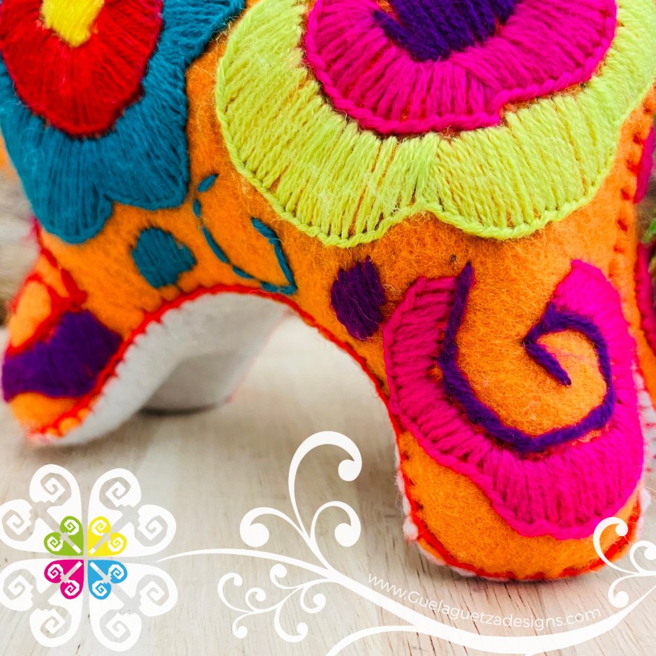 Embroidered Piggy - Chiapas Stuffed Animal