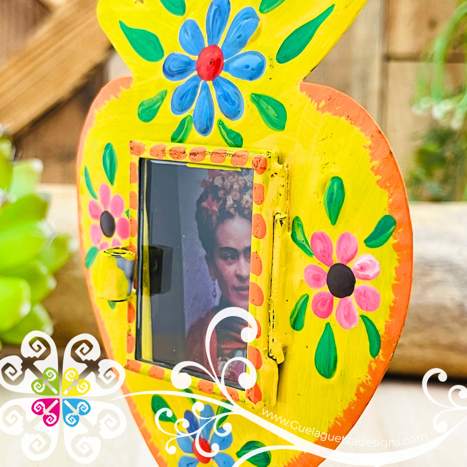 Small Frida Nicho Frame - Hojalata San Miguel Collection