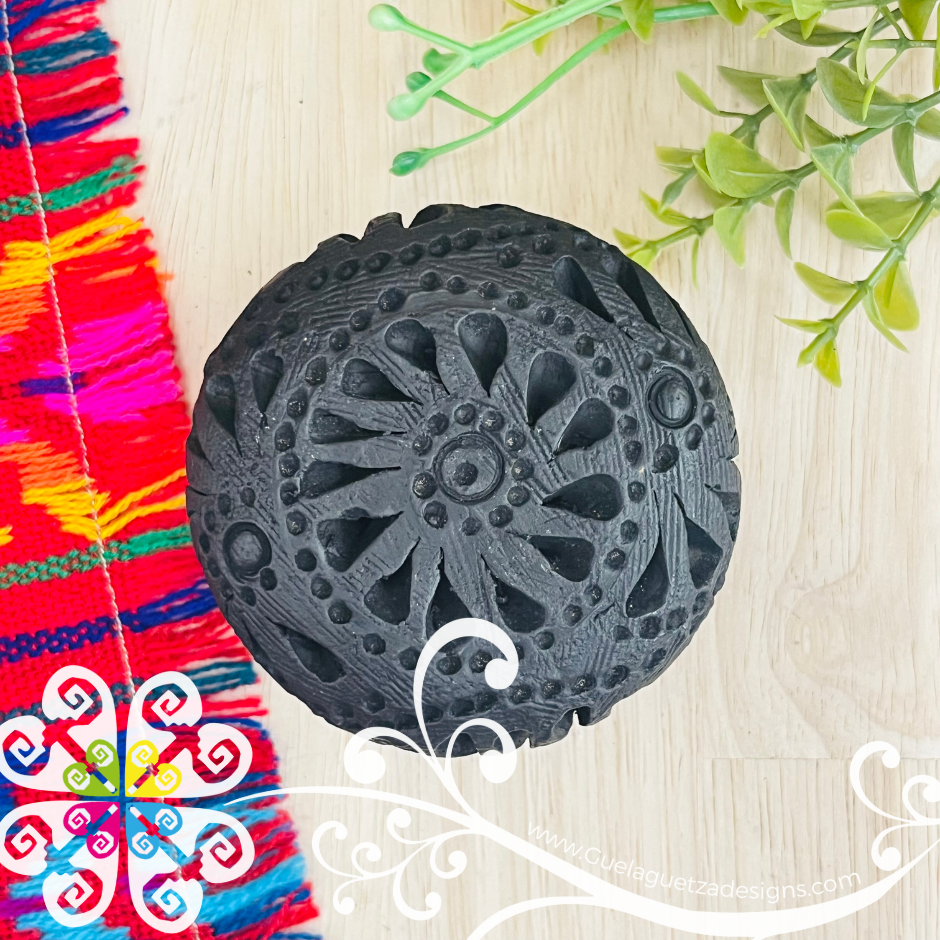 Mini Cantaro Nigua Black Clay Vase - Barro Negro Oaxaca