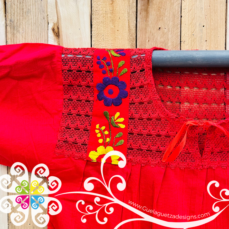 Red Berta Embroider Top - 3/4 Sleeve - Blusa Bordada