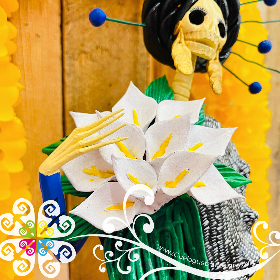 Medium Colores Fina Clay Catrina  - Capula Clay Home
