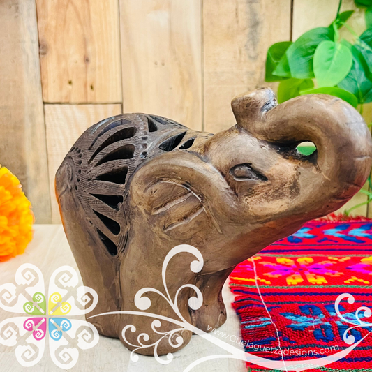 Medium Elephant Figure - Barro Cafe Oaxaca