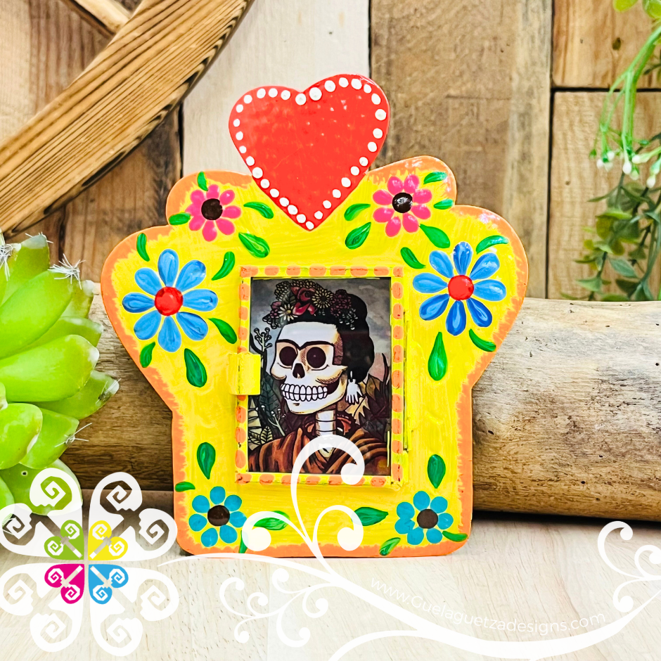 Medium Day of the Dead Nicho Frame - Hojalata San Miguel Collection
