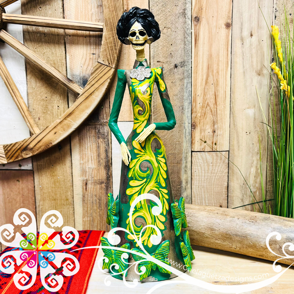 Medium Sencilla Clay Catrina  - Capula Clay Home