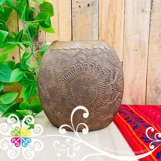 Anfora Brown Clay Vase - Barro Cafe Oaxaca