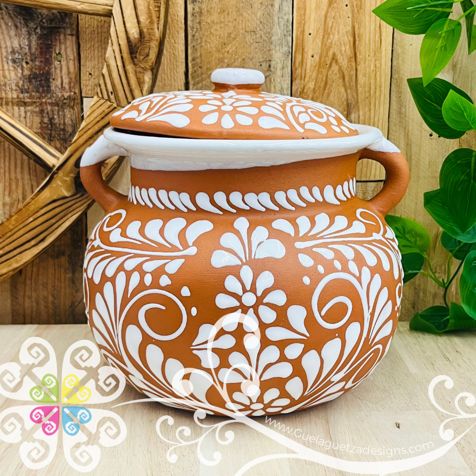 Natural with White Espiga Olla Redonda - Home Decor