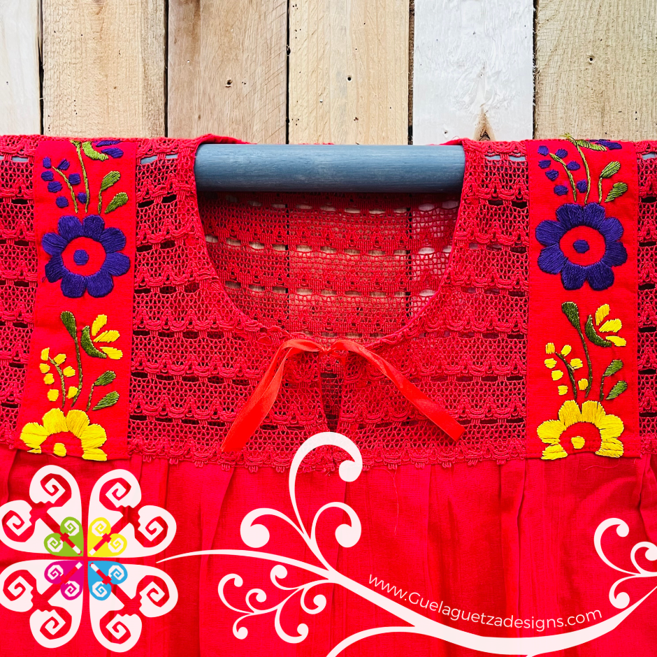 Red Berta Embroider Top - 3/4 Sleeve - Blusa Bordada