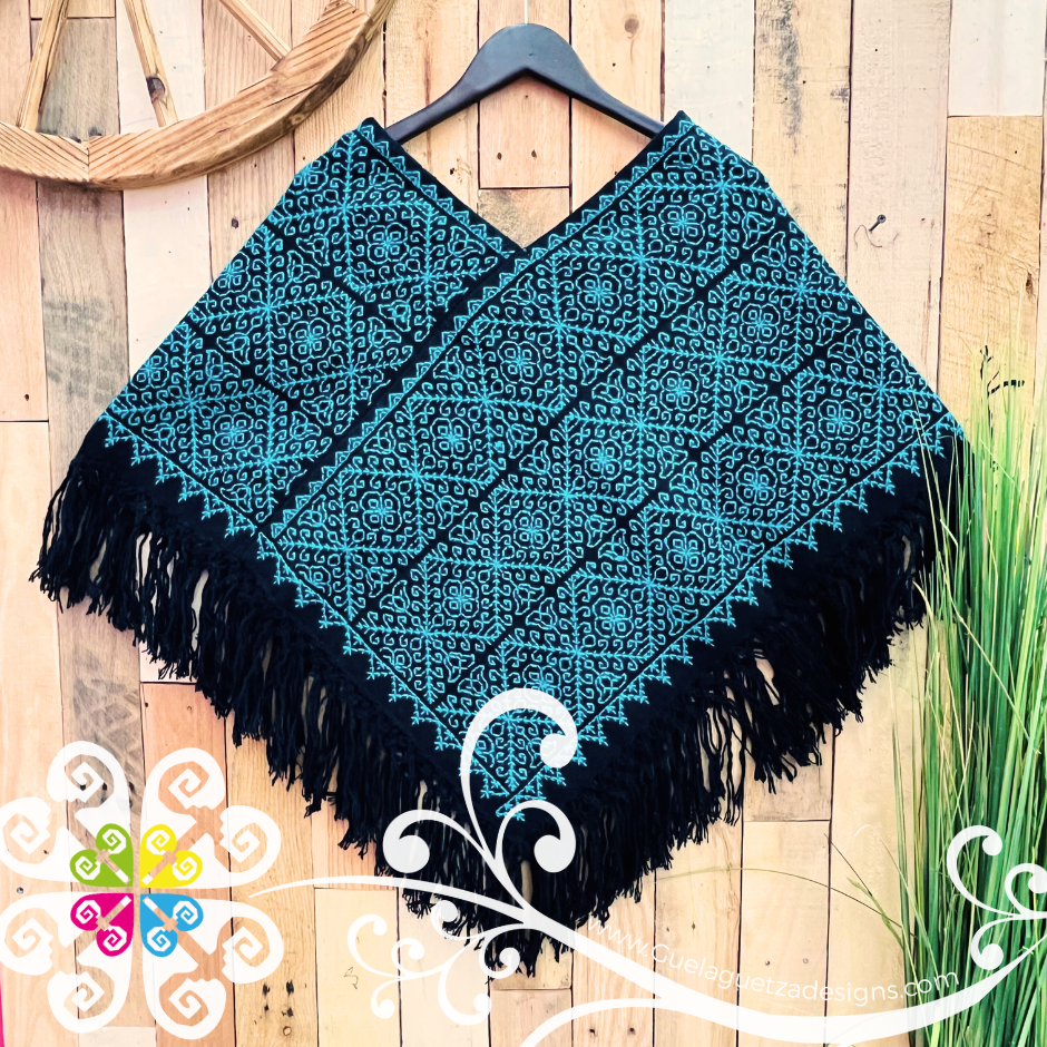 Puntada Antigua Design Embroider Poncho - Mañanita