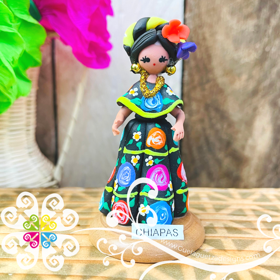 7- Chiapas Little Doll Figurine - Fondant Doll