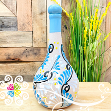 Feathers Garifa Tequilero - Tequila Clay Bottle