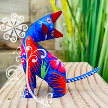 Mini Bent Cat Alebrije Handcarve Wood Decoration Figure
