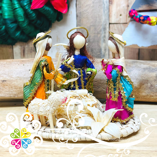 Small Nativity Set of 5 pcs - Nacimiento Navideno