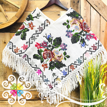 White Roses Design Embroider Poncho - Mañanita