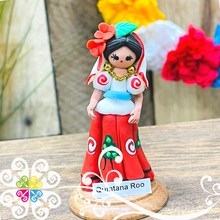23- Quintanaroo Little Doll Figurine - Fondant Doll