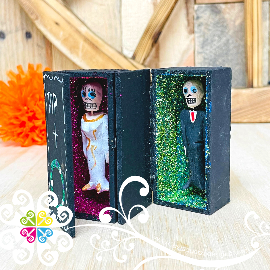 Bride and Groom Tomb - Day of the Dead Dead Decor