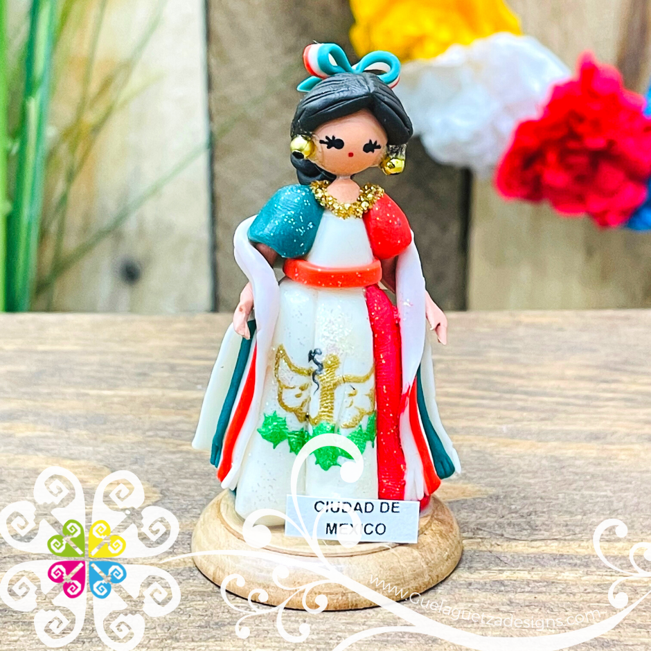9- Ciudad de Mexico Little Doll Figurine - Fondant Doll