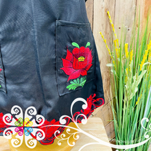 Black and Red Big Flower Embroider Apron - Mandil Artesanal