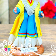 19- Nuevo Leon Little Doll Figurine - Fondant Doll