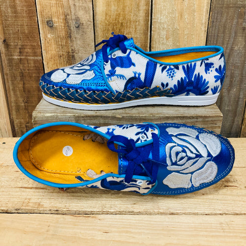 Embroider Loafers Artisan Leather Women Shoes - Metalic Blue with White