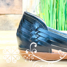 Black Tassels Flat Shoes - Huarache Piel