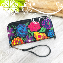 Chiapas Embroider Wallet With Double Zipper