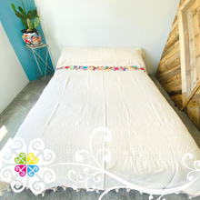 Full Size - Pedal Loom Bed Cover with Otomi Runner