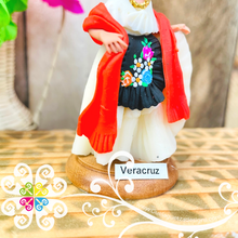 30- Veracruz Little Doll Figurine - Fondant Doll