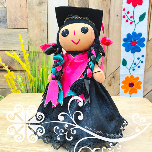 Grad Mexican Otomi Doll