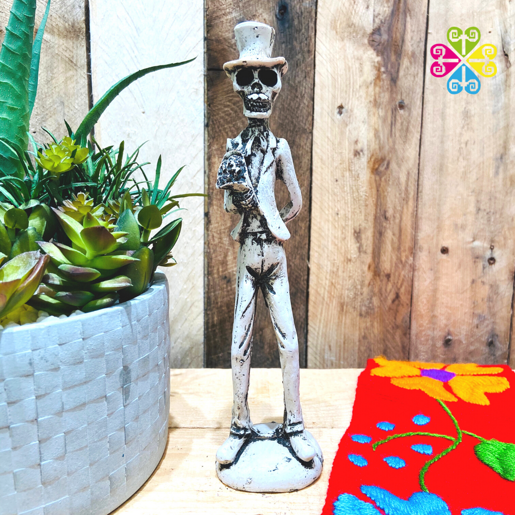 Medium Catrin With Flowers - Day of the Dead Decoration Resin Statue